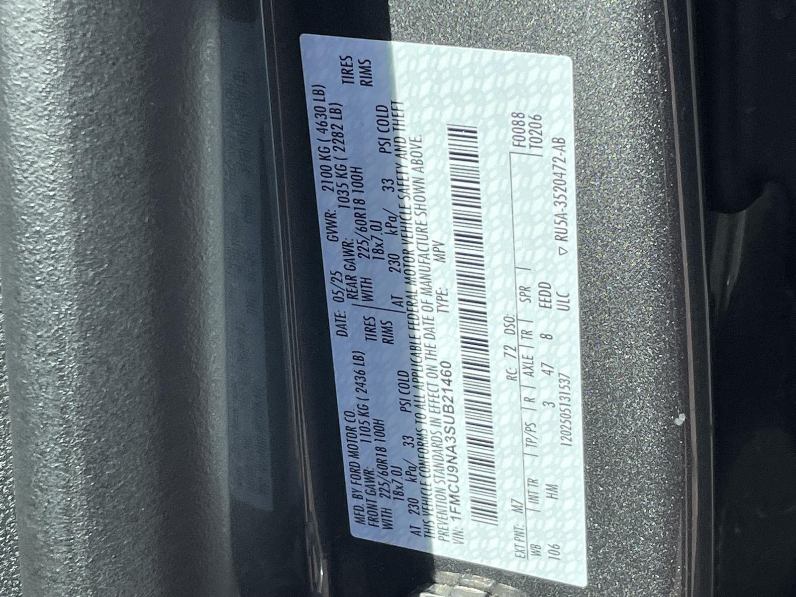 Vehicle photo 11