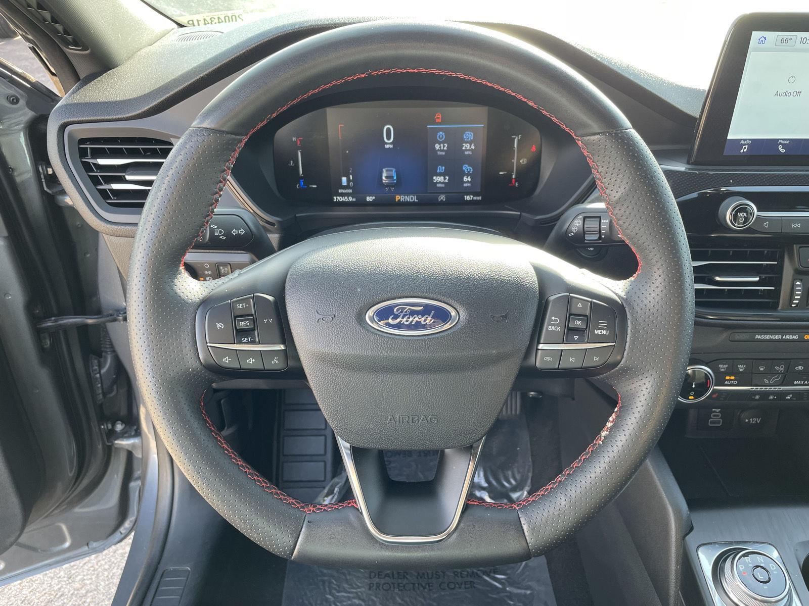 Vehicle photo 13