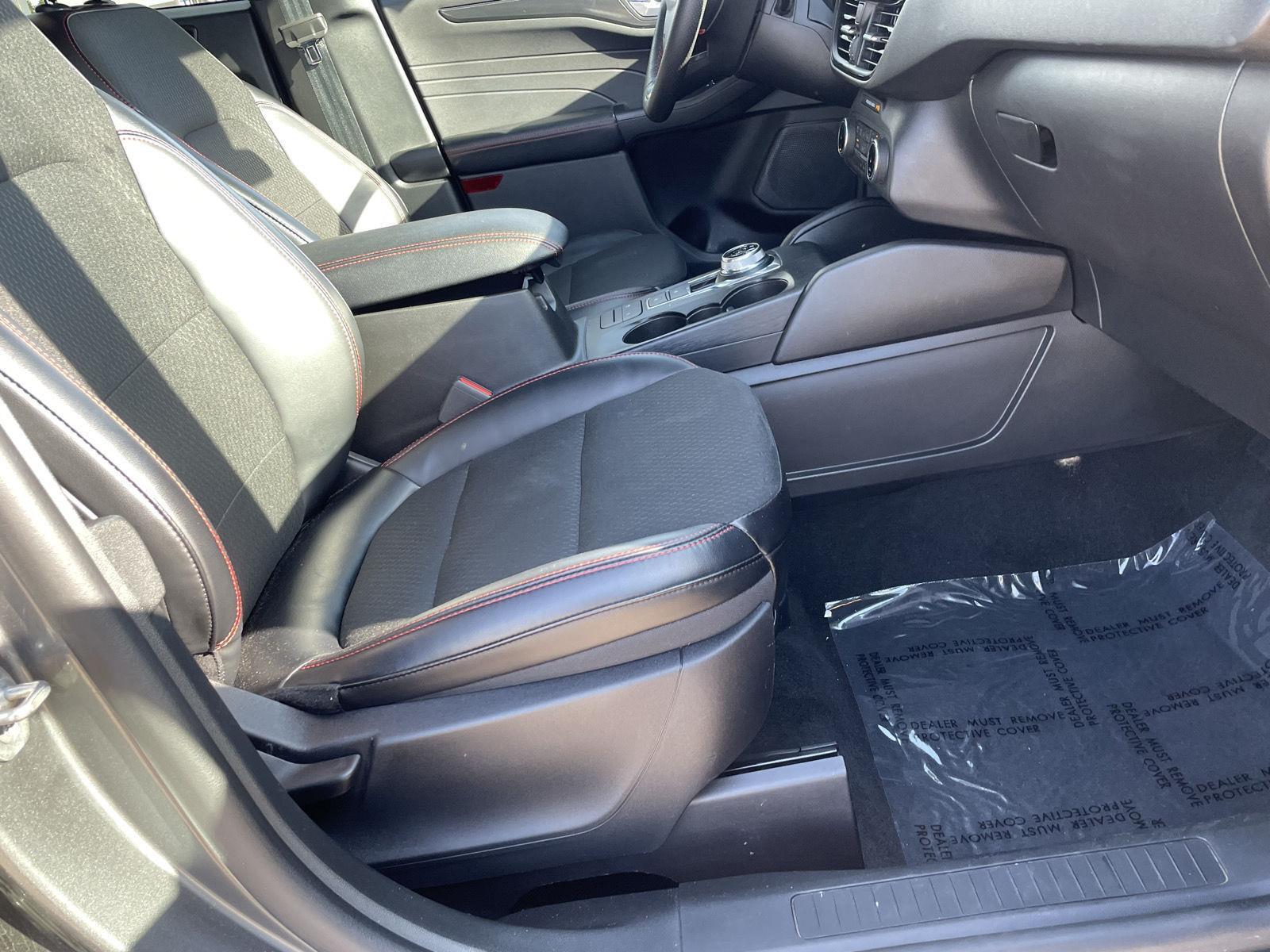 Vehicle photo 21