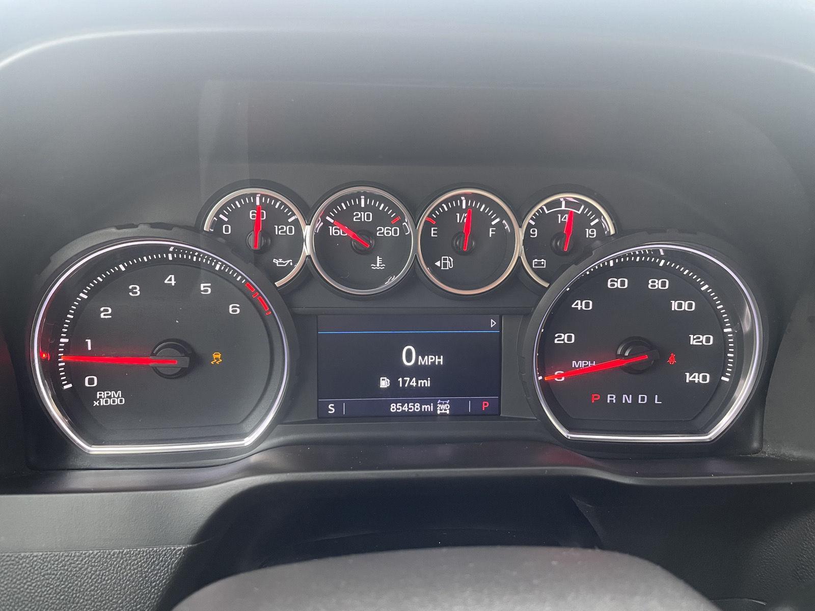 Vehicle photo 3