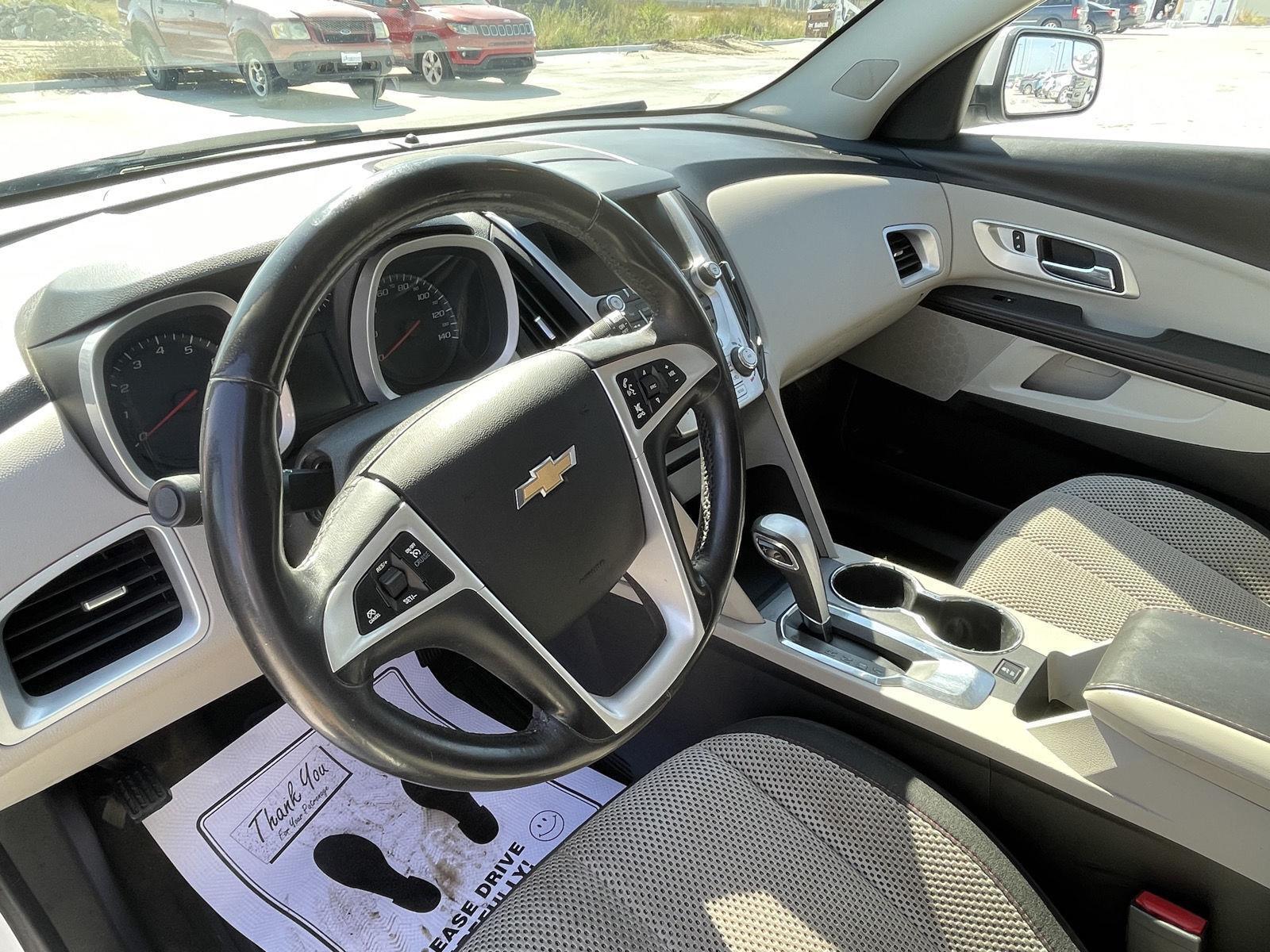 Vehicle photo 10