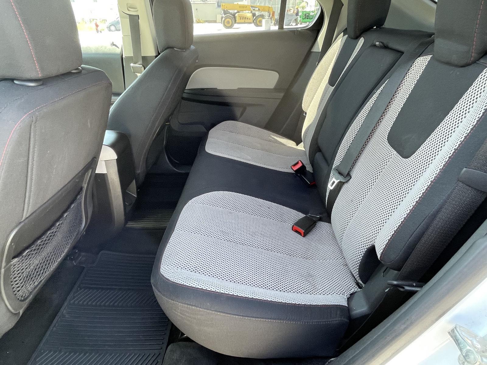 Vehicle photo 11