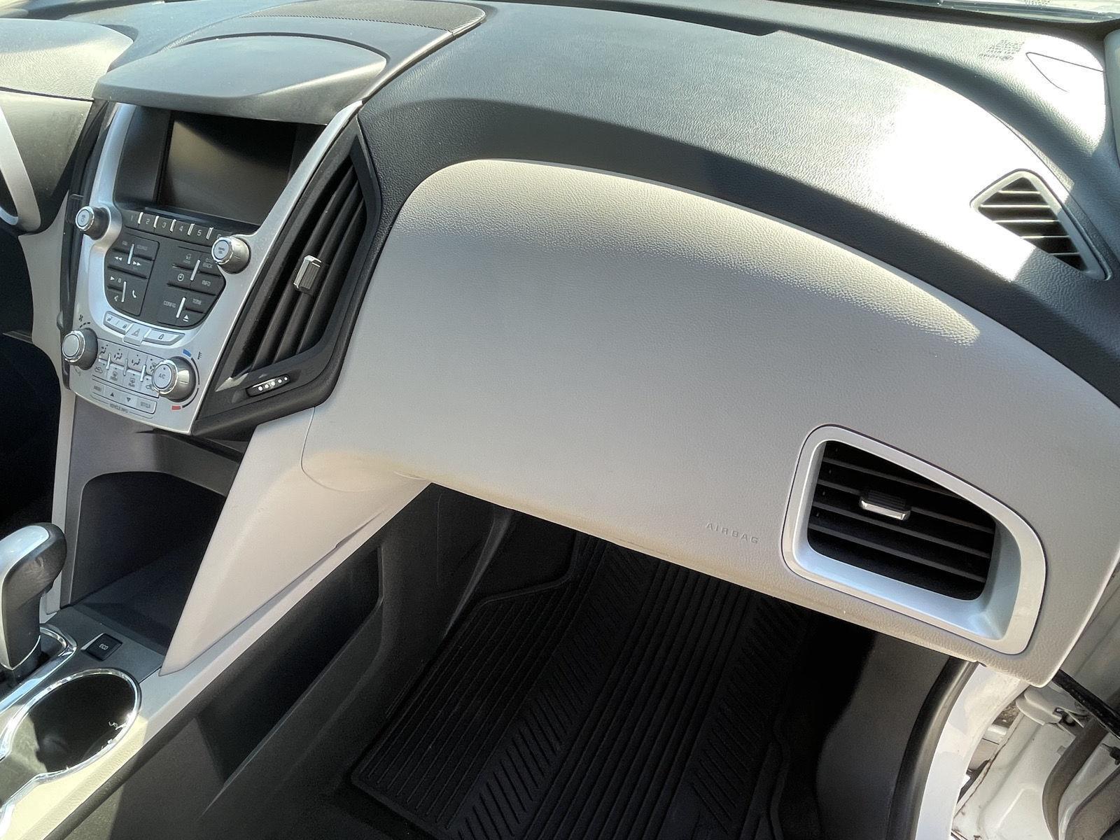 Vehicle photo 15