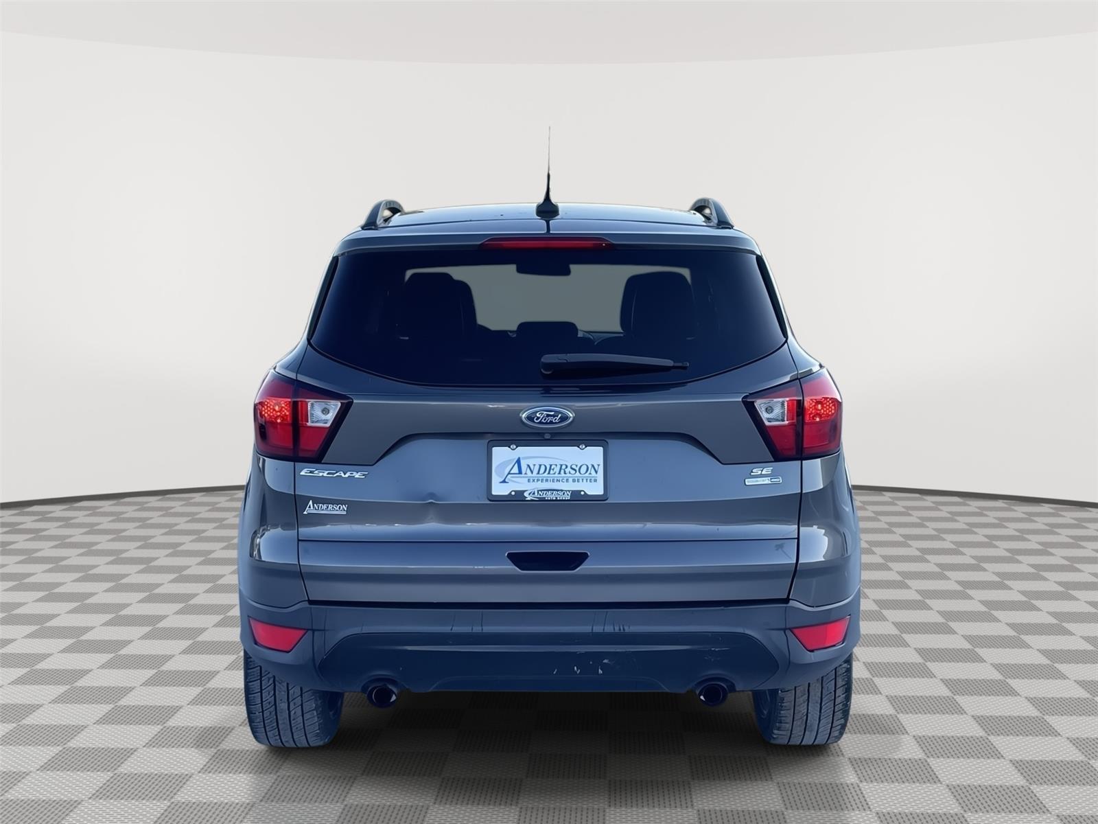 Vehicle photo 5