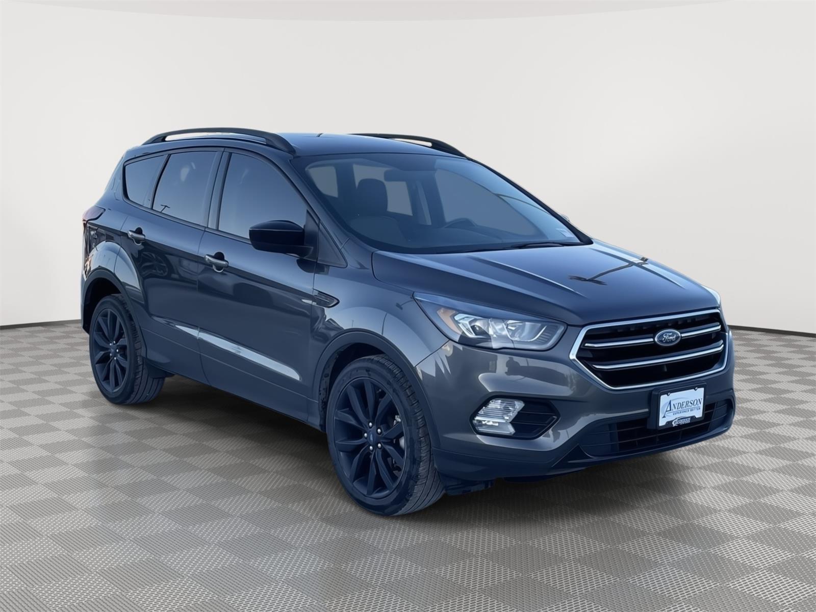 Vehicle photo 8