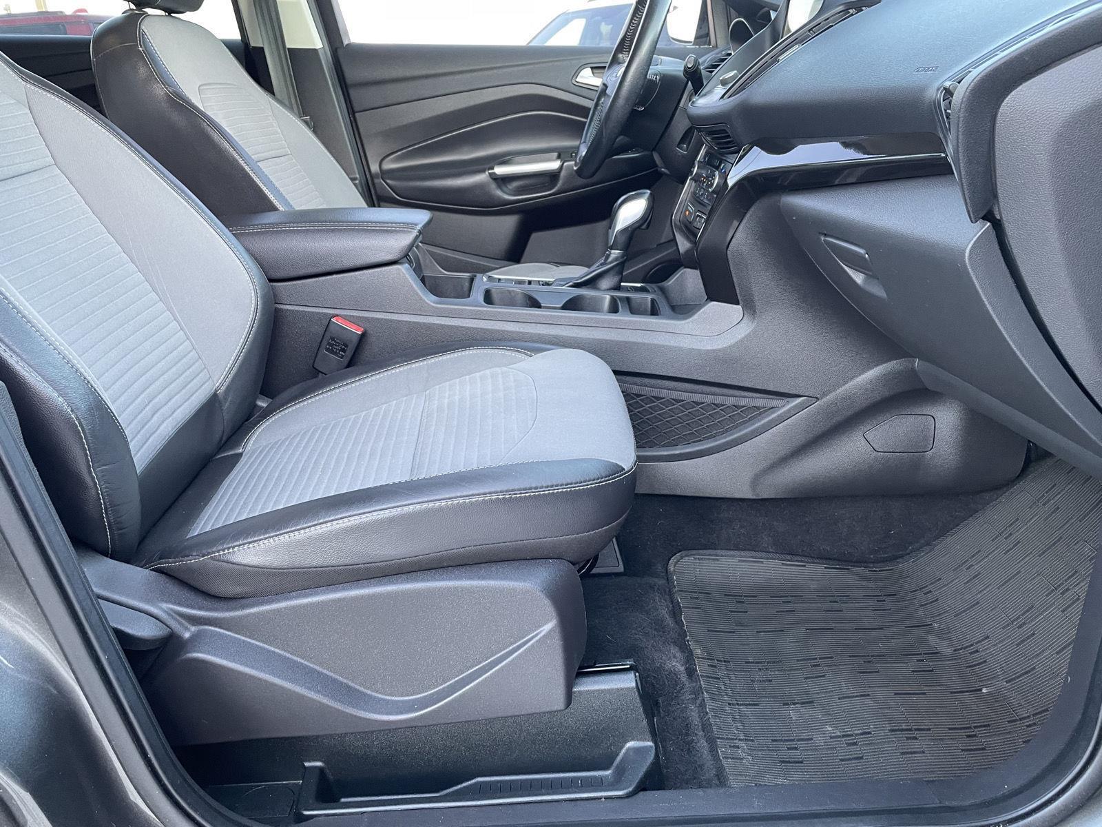 Vehicle photo 20