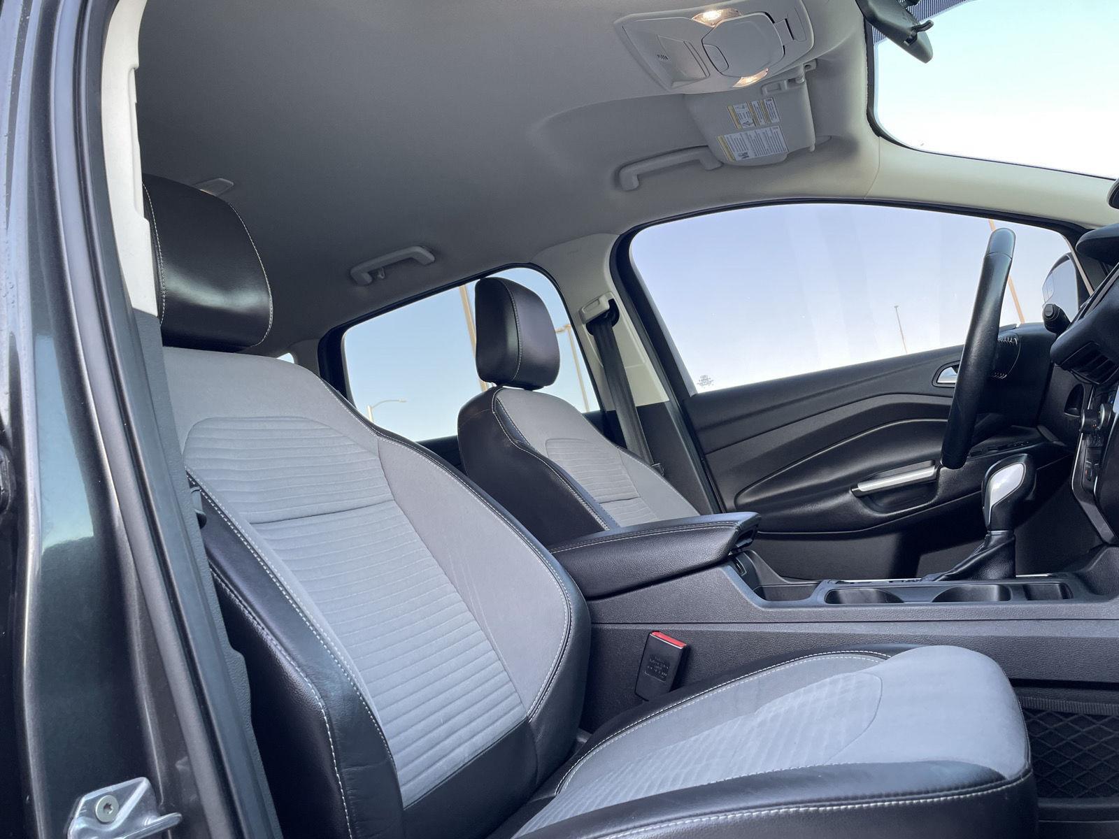 Vehicle photo 21