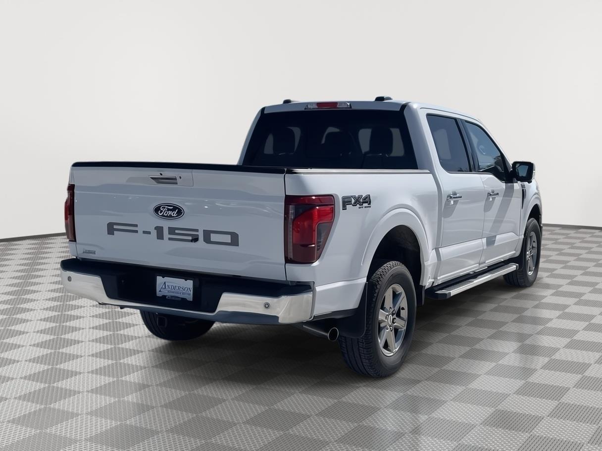 Vehicle photo 6