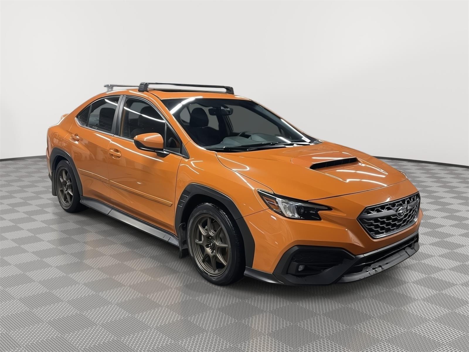Vehicle photo 8