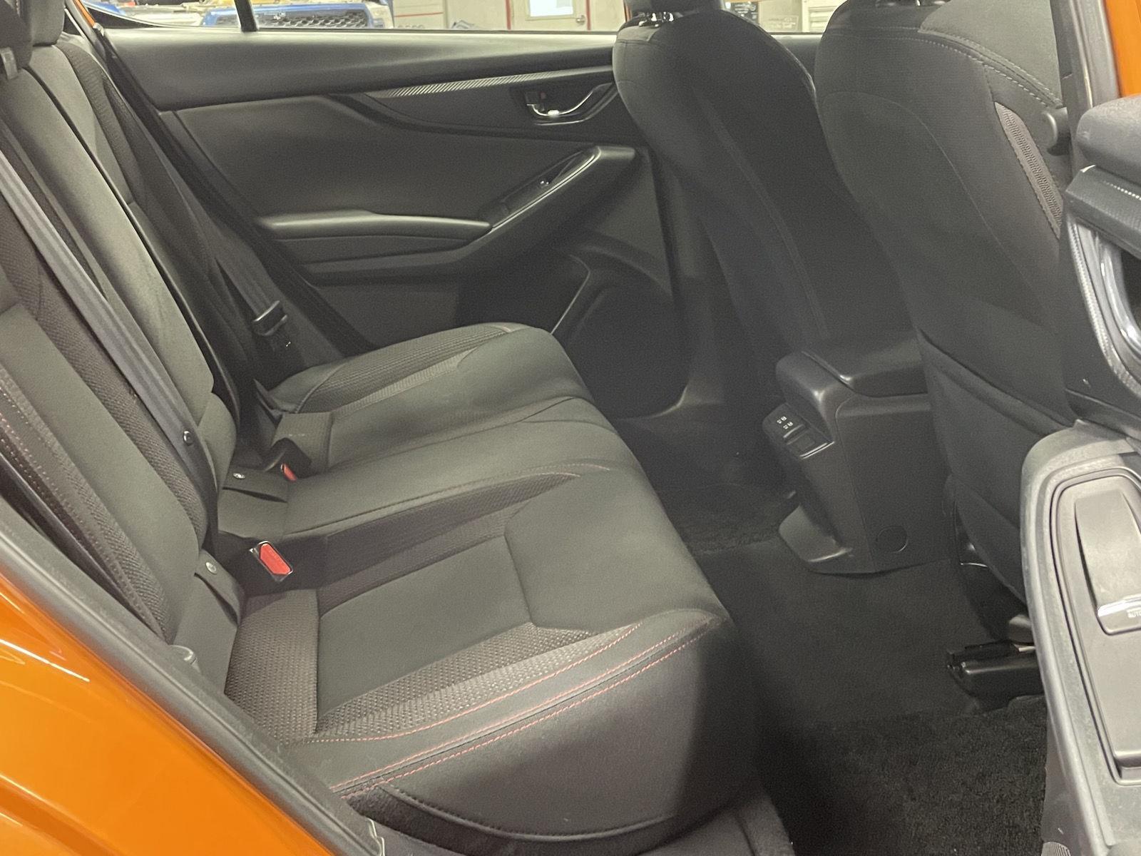 Vehicle photo 20