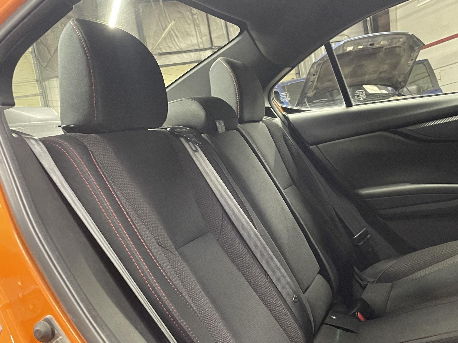 Vehicle photo 21
