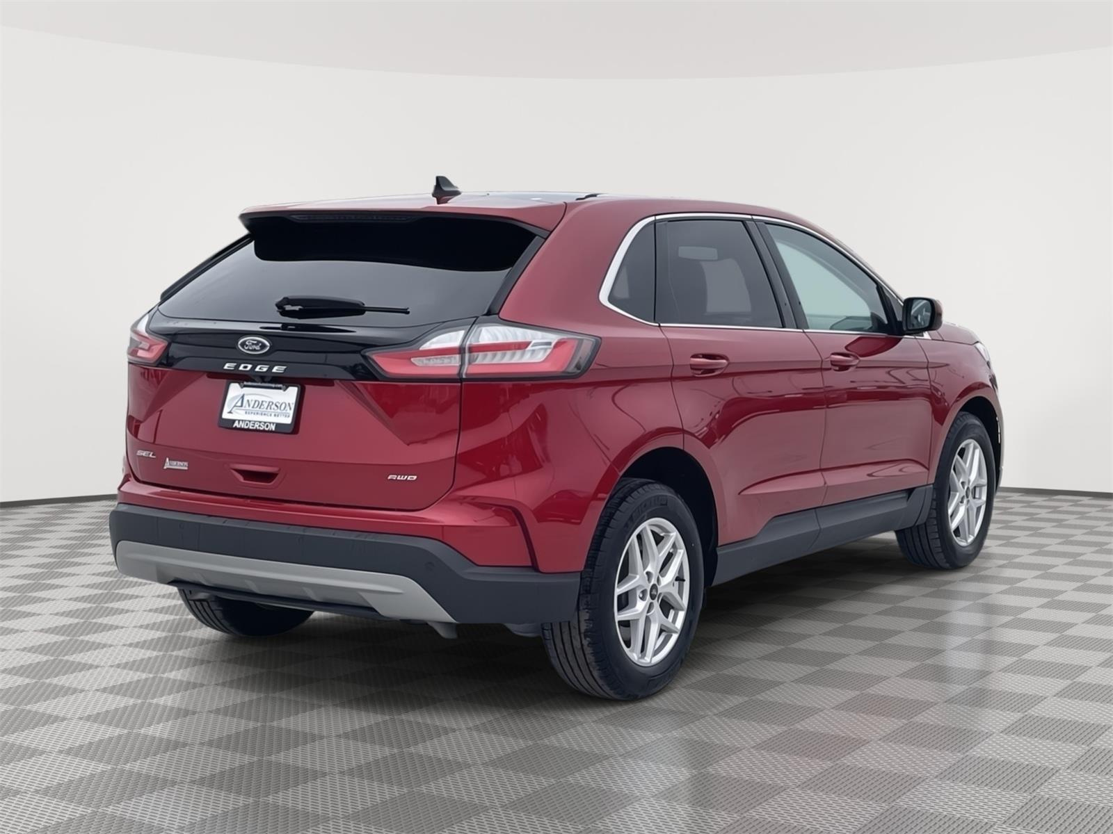 Vehicle photo 6