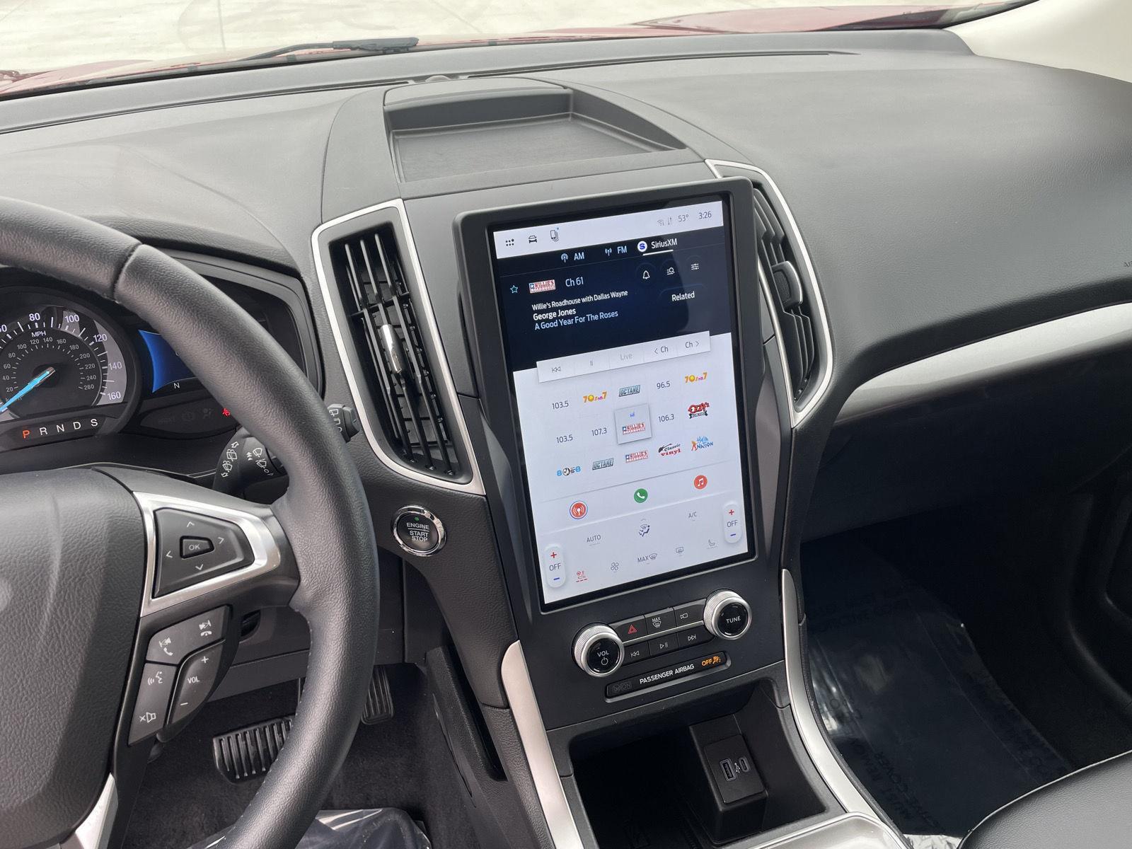 Vehicle photo 14