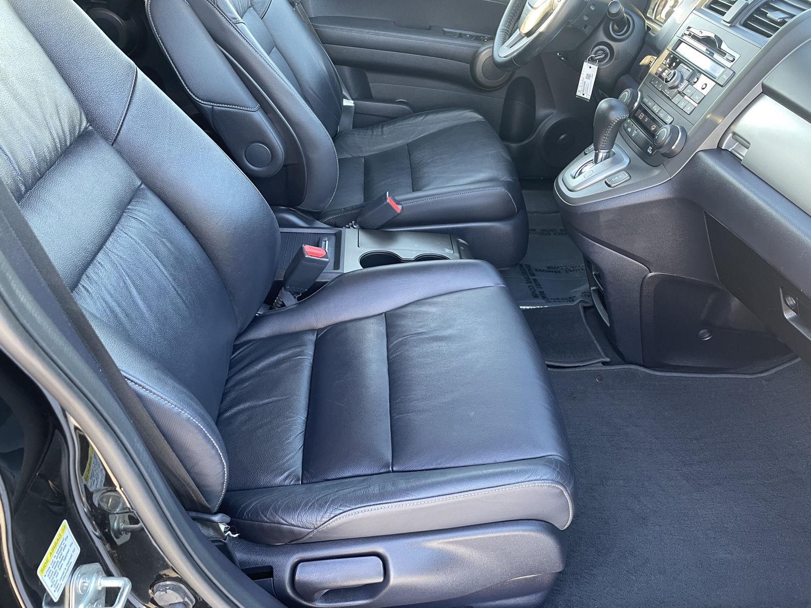 Vehicle photo 19