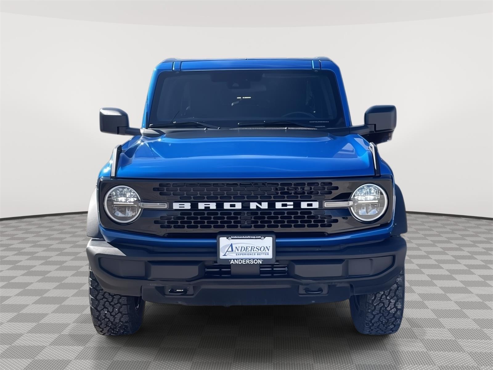 Vehicle photo 9