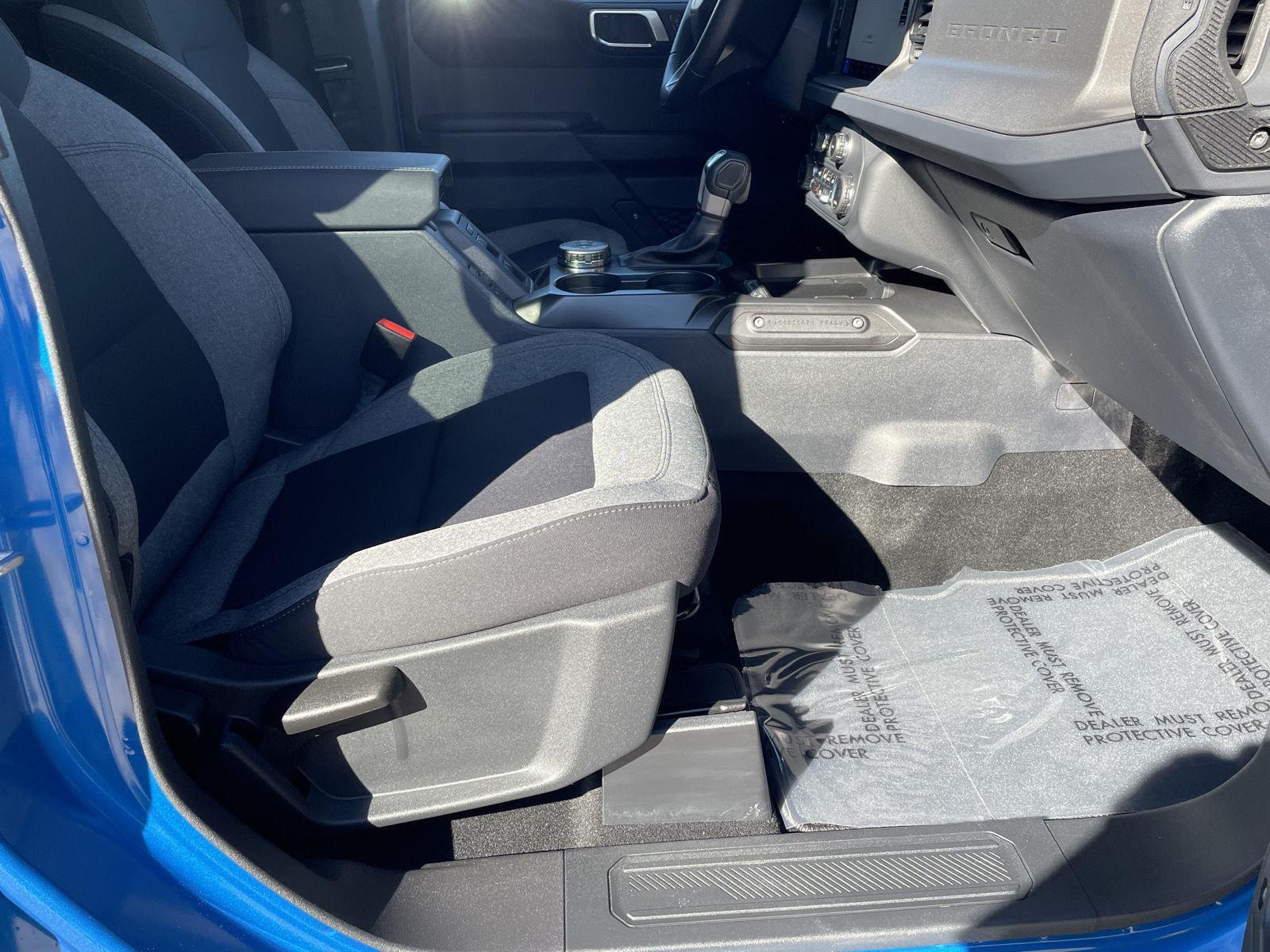 Vehicle photo 20