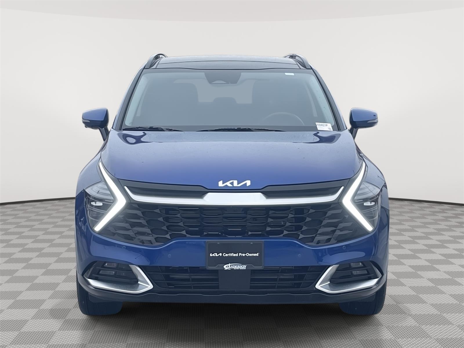 Vehicle photo 9