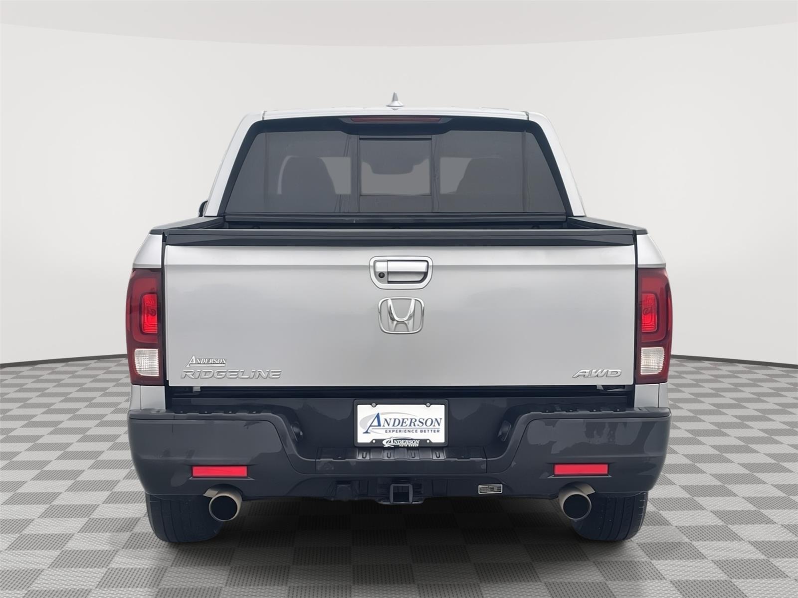 Vehicle photo 5