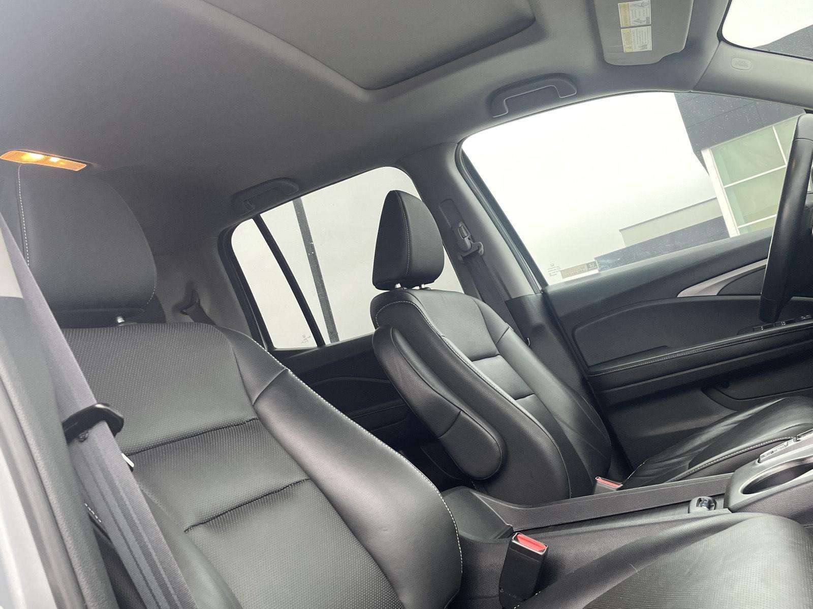 Vehicle photo 20