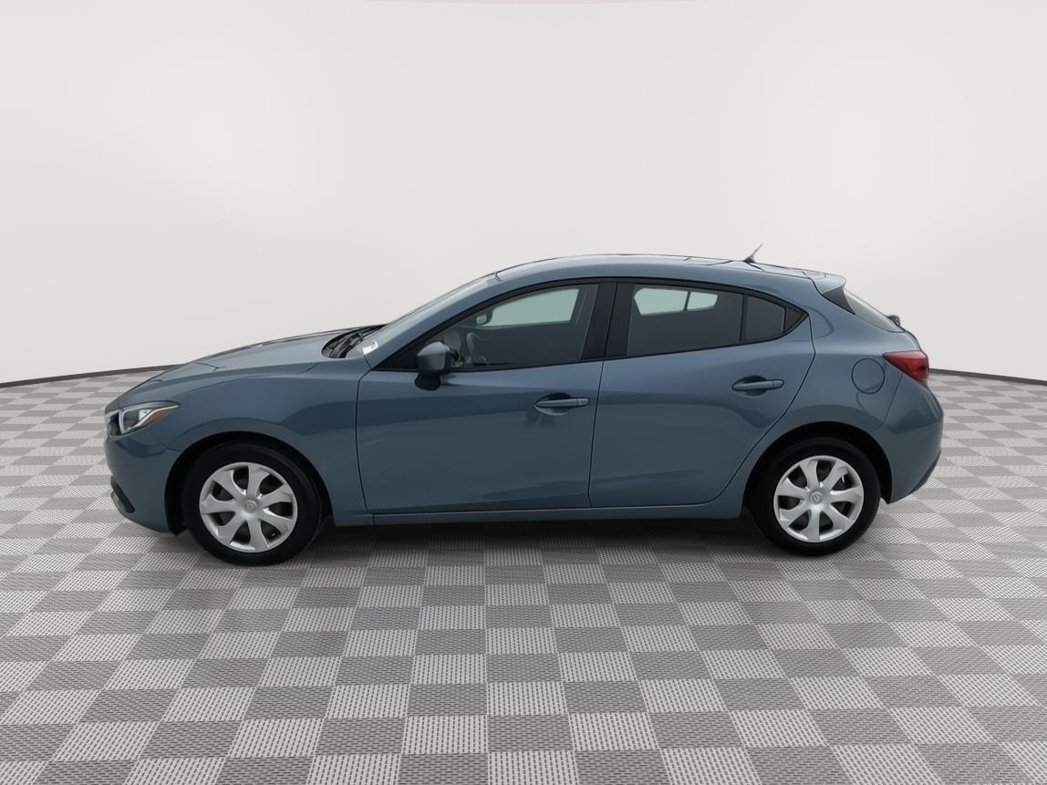 Vehicle photo 2