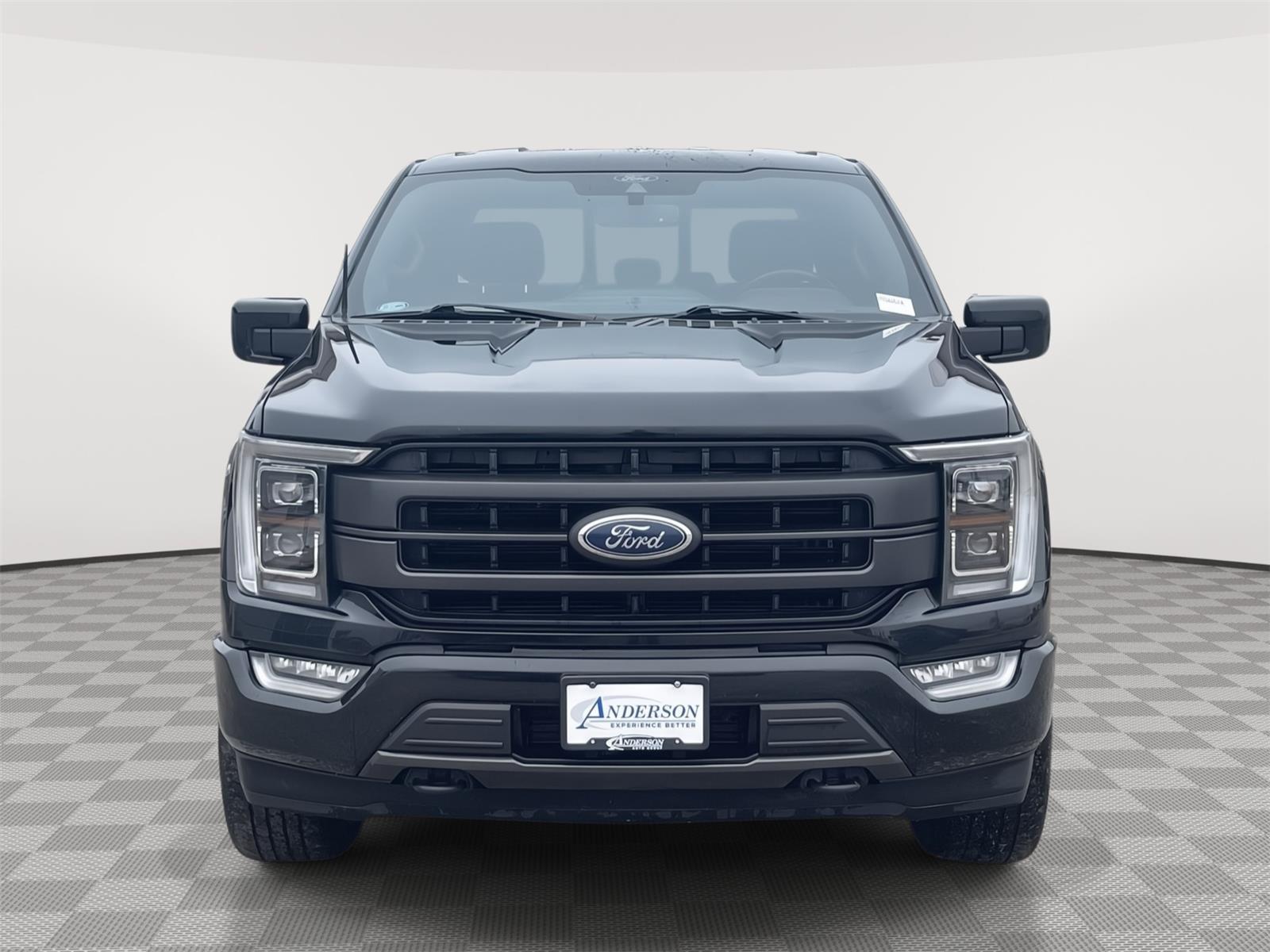 Vehicle photo 9