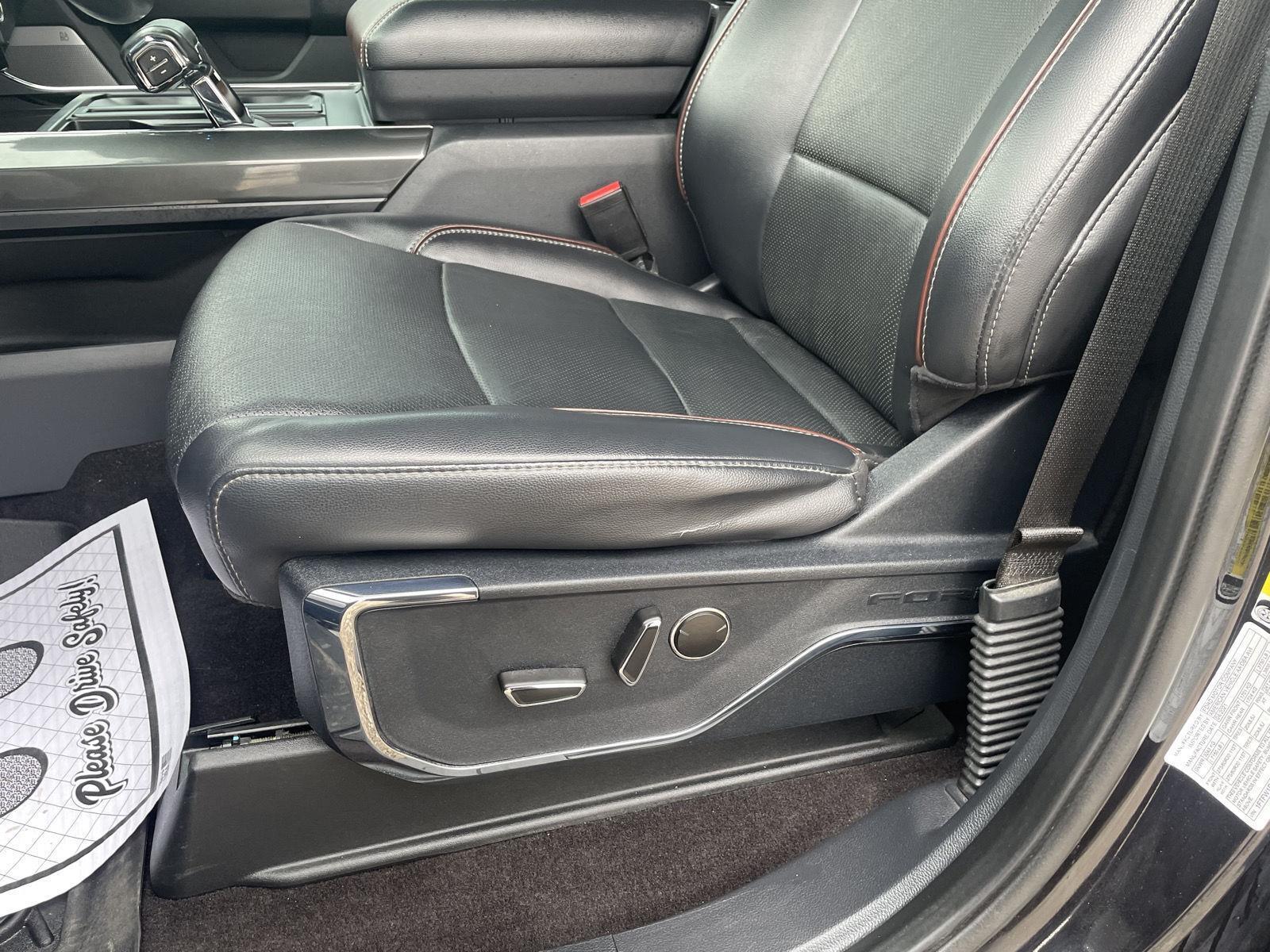 Vehicle photo 18