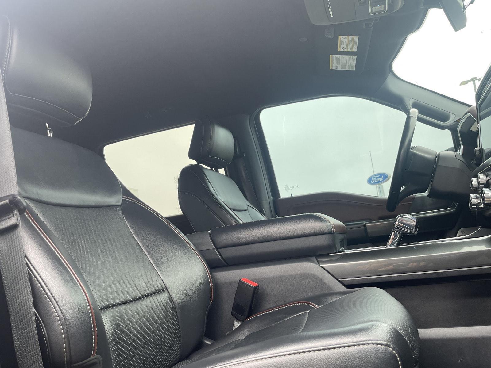 Vehicle photo 22