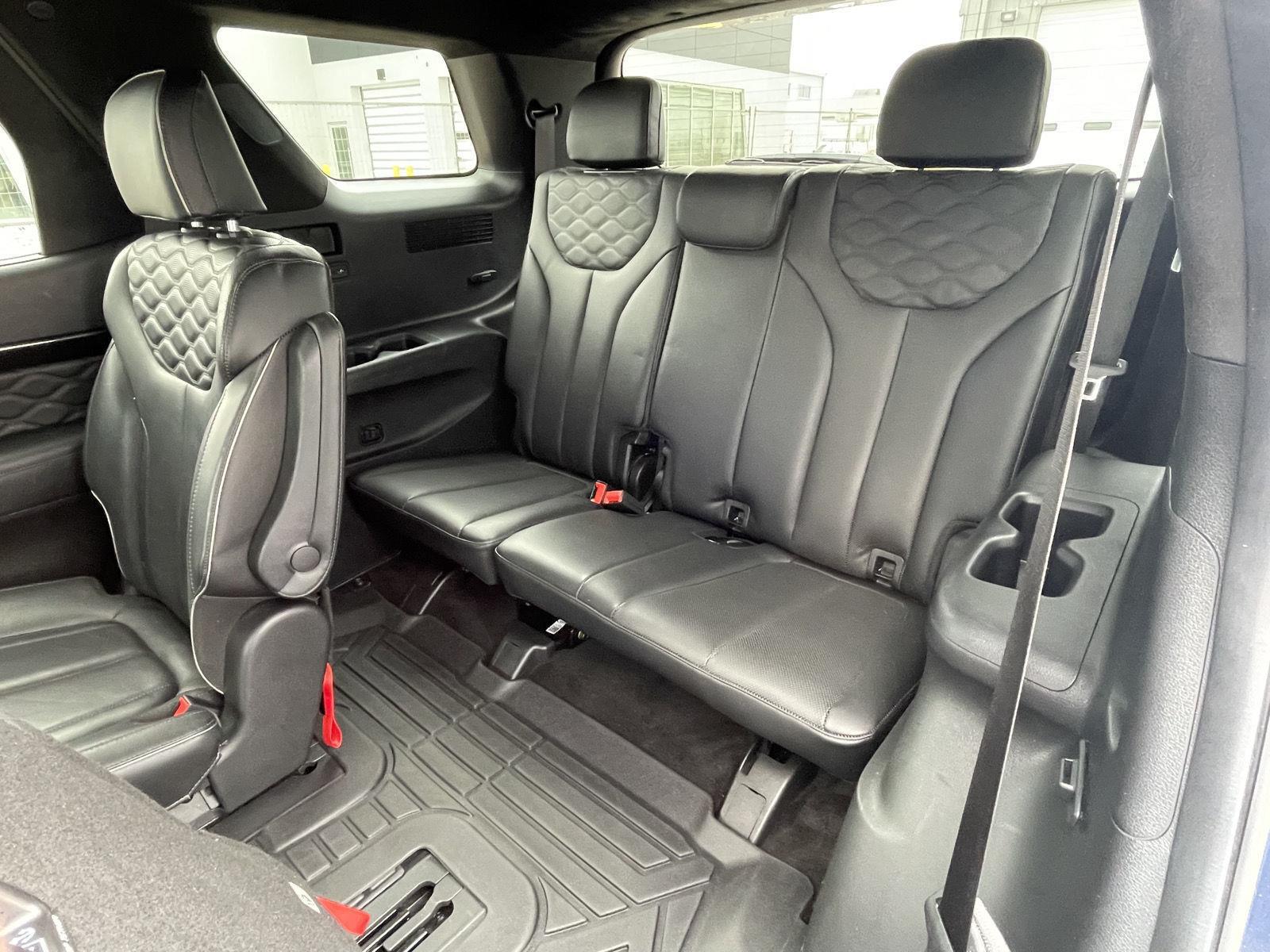 Vehicle photo 21