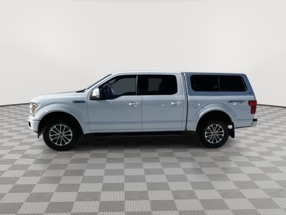 Vehicle photo 2
