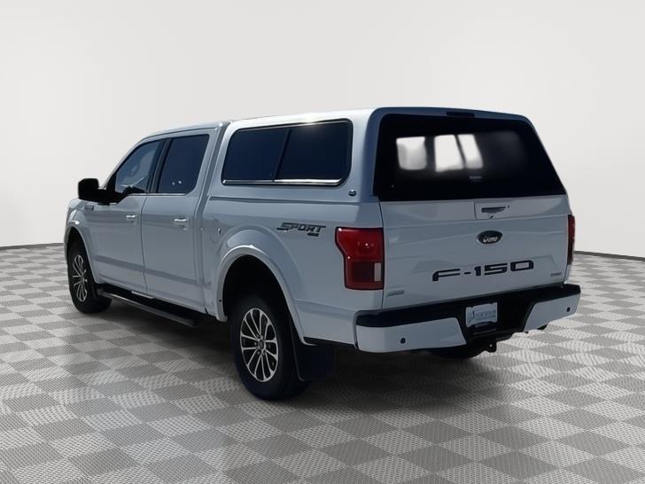 Vehicle photo 4