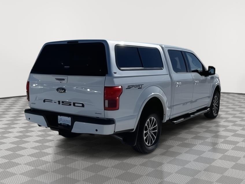 Vehicle photo 6