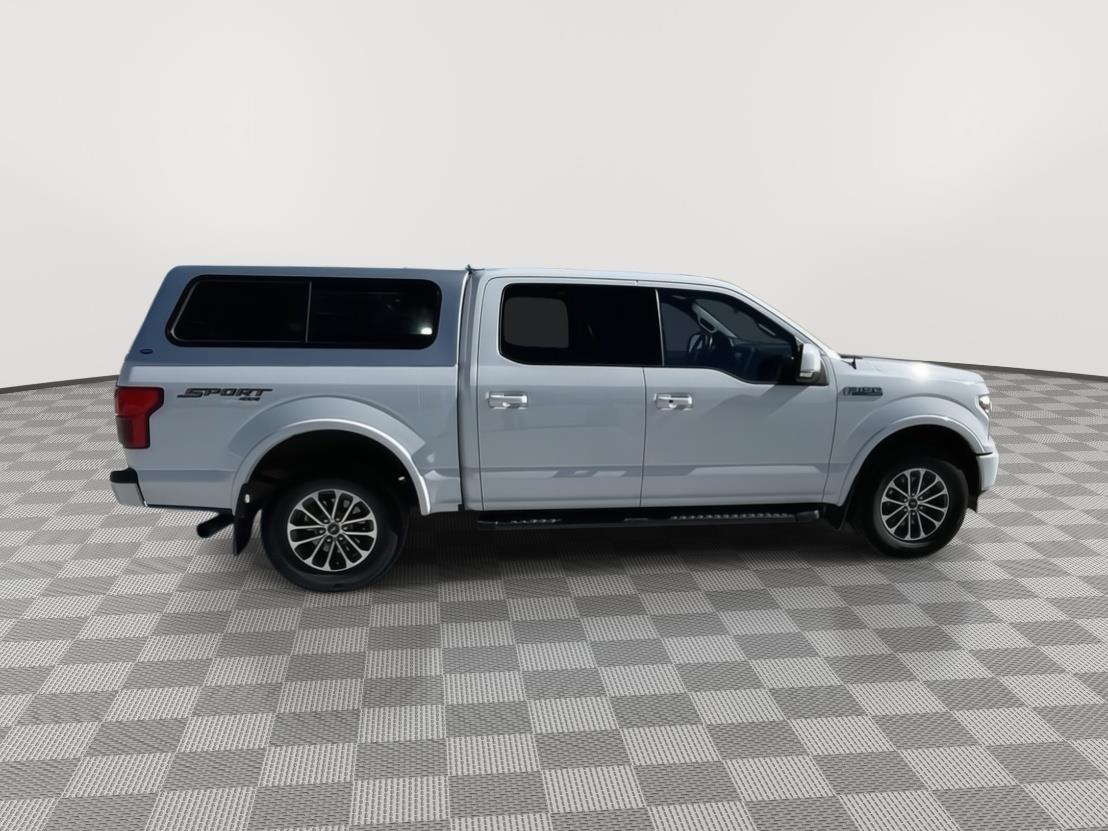 Vehicle photo 7