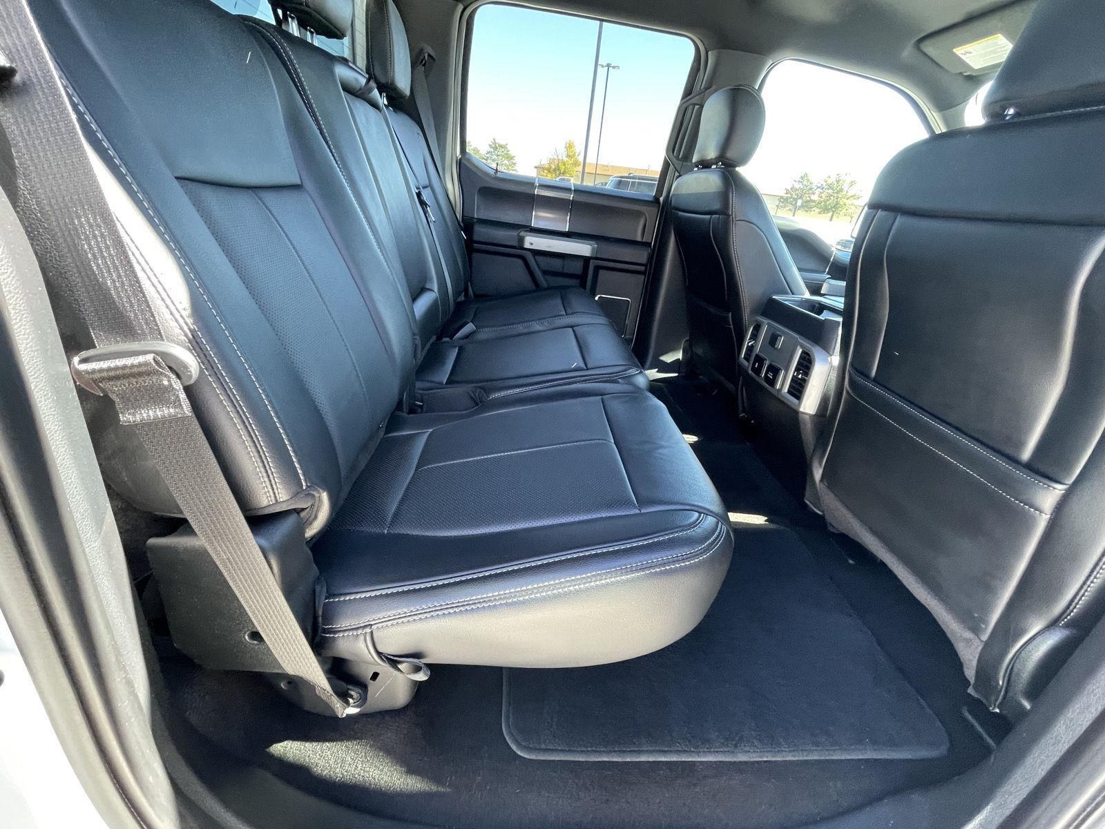 Vehicle photo 16