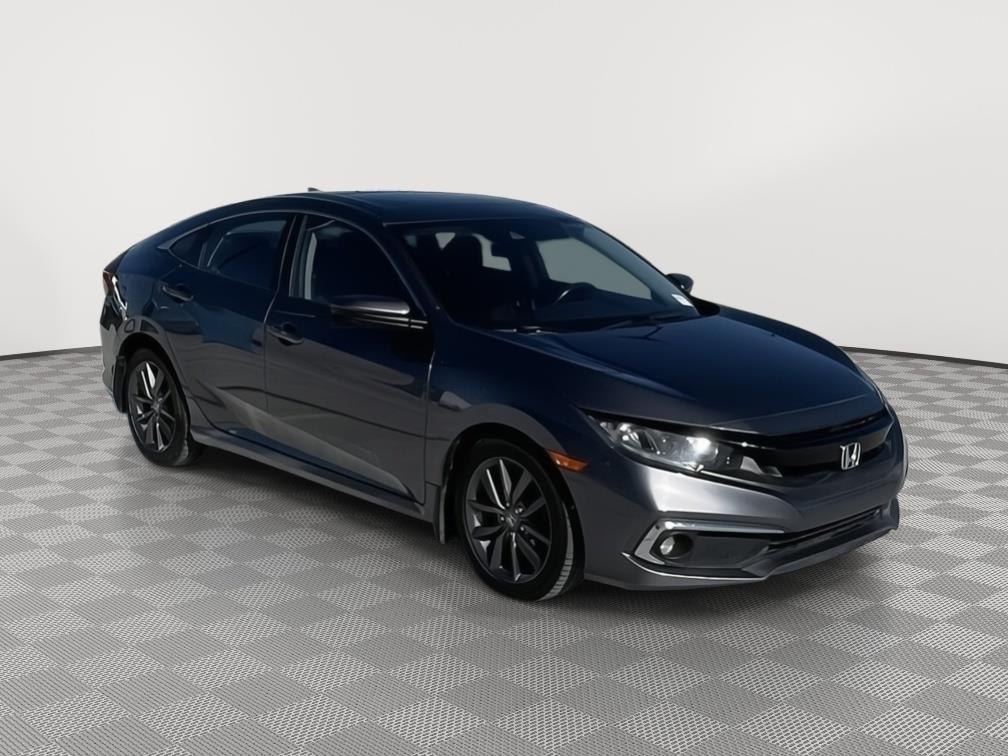 Vehicle photo 8