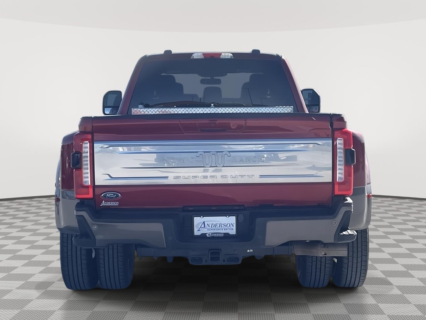 Vehicle photo 5