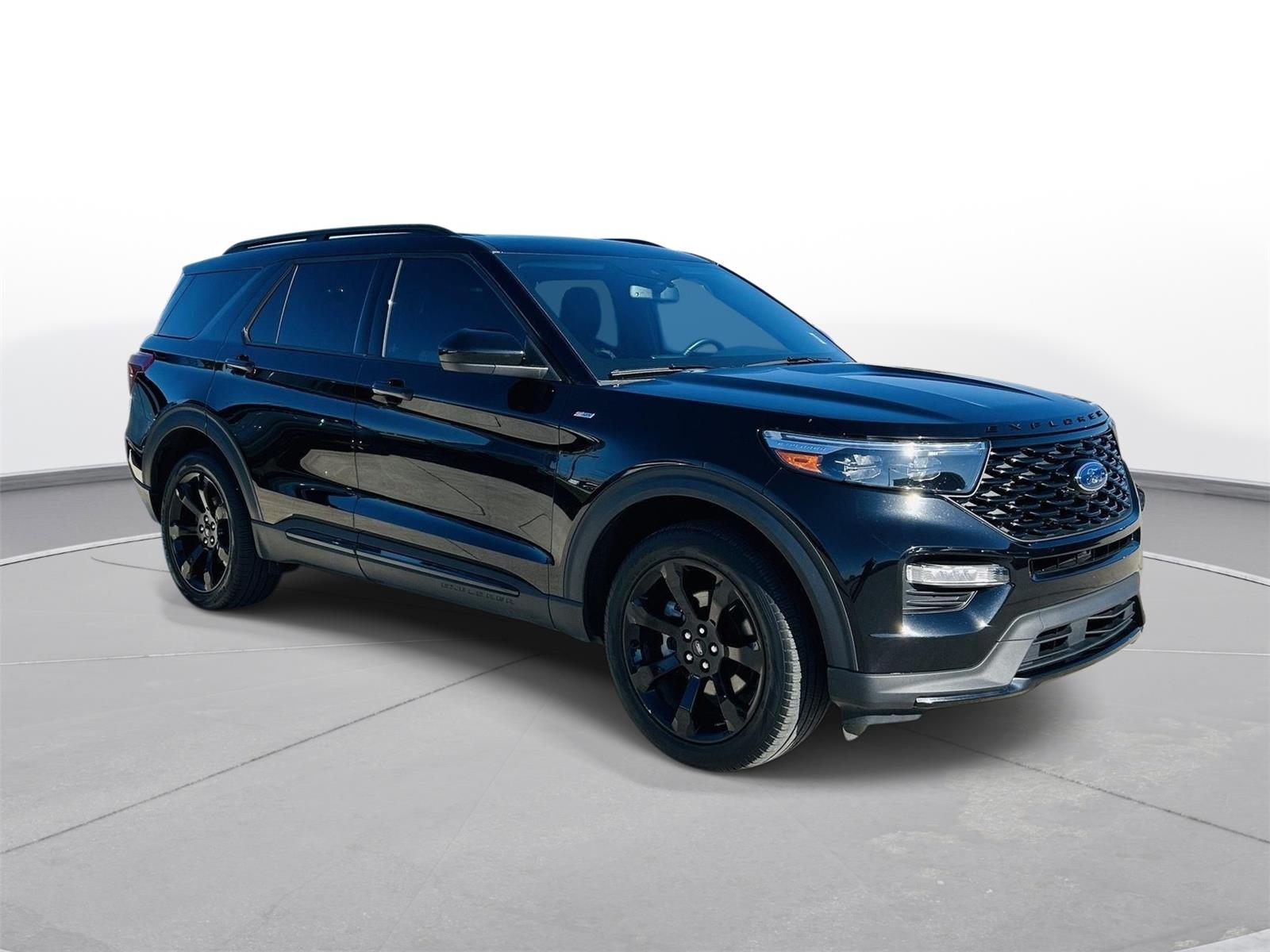 View vehicle photo 2