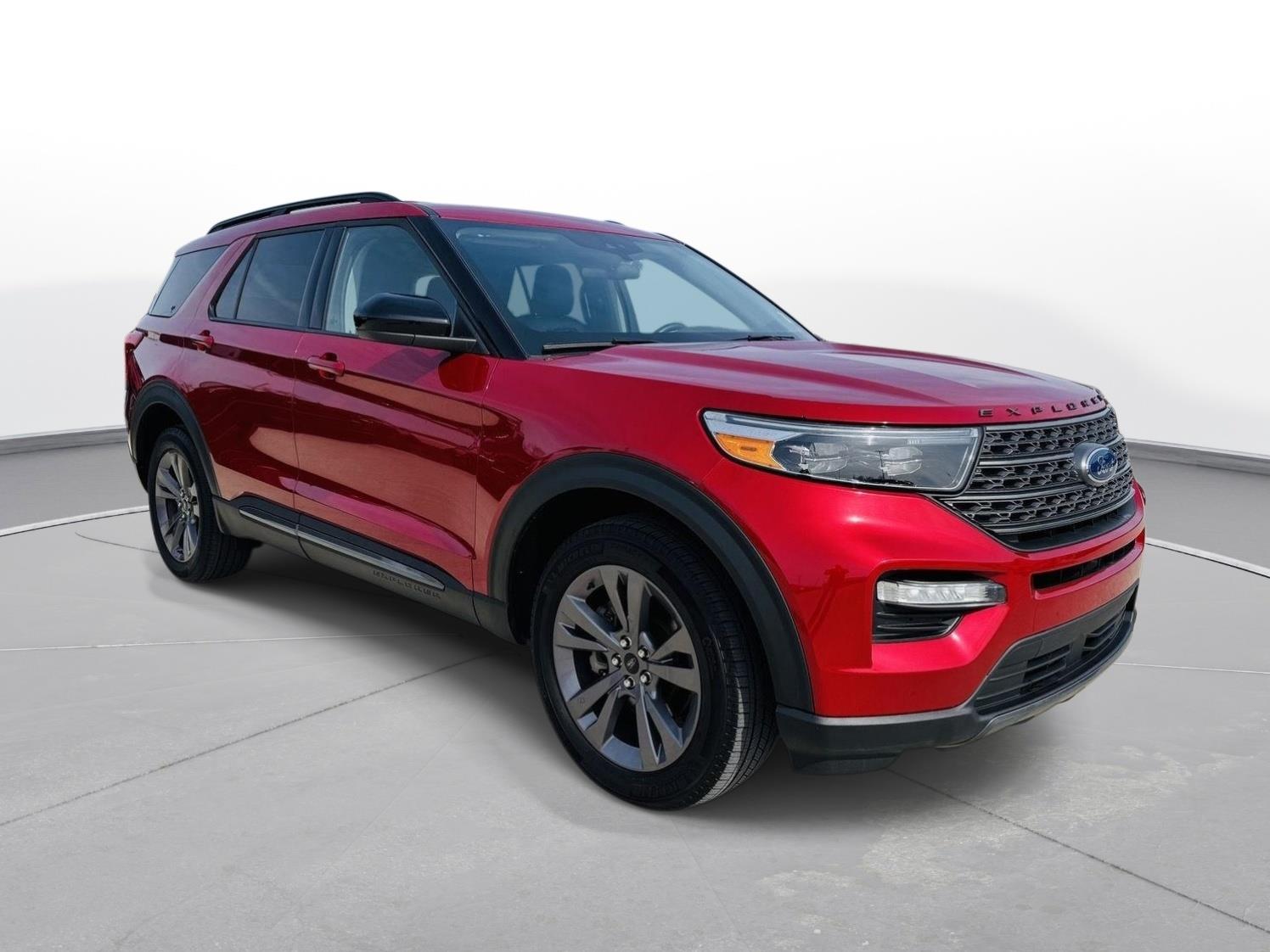 View vehicle photo 2