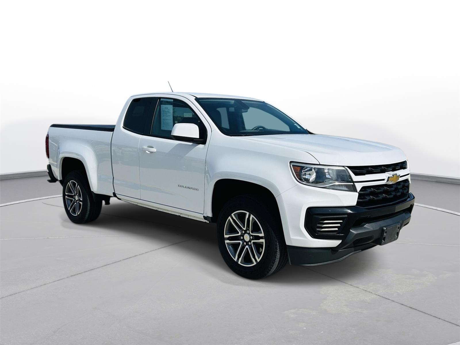 View vehicle photo 2