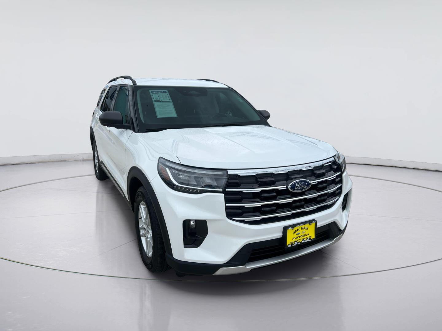 Star White Metallic Tri-Coat 2025 Ford Explorer SUV / Crossover Rear-Wheel Drive Automatic