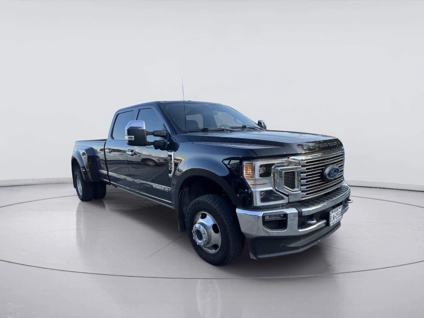 2022 Ford F-350 Super Duty King Ranch Crew Cab LB DRW 4WD