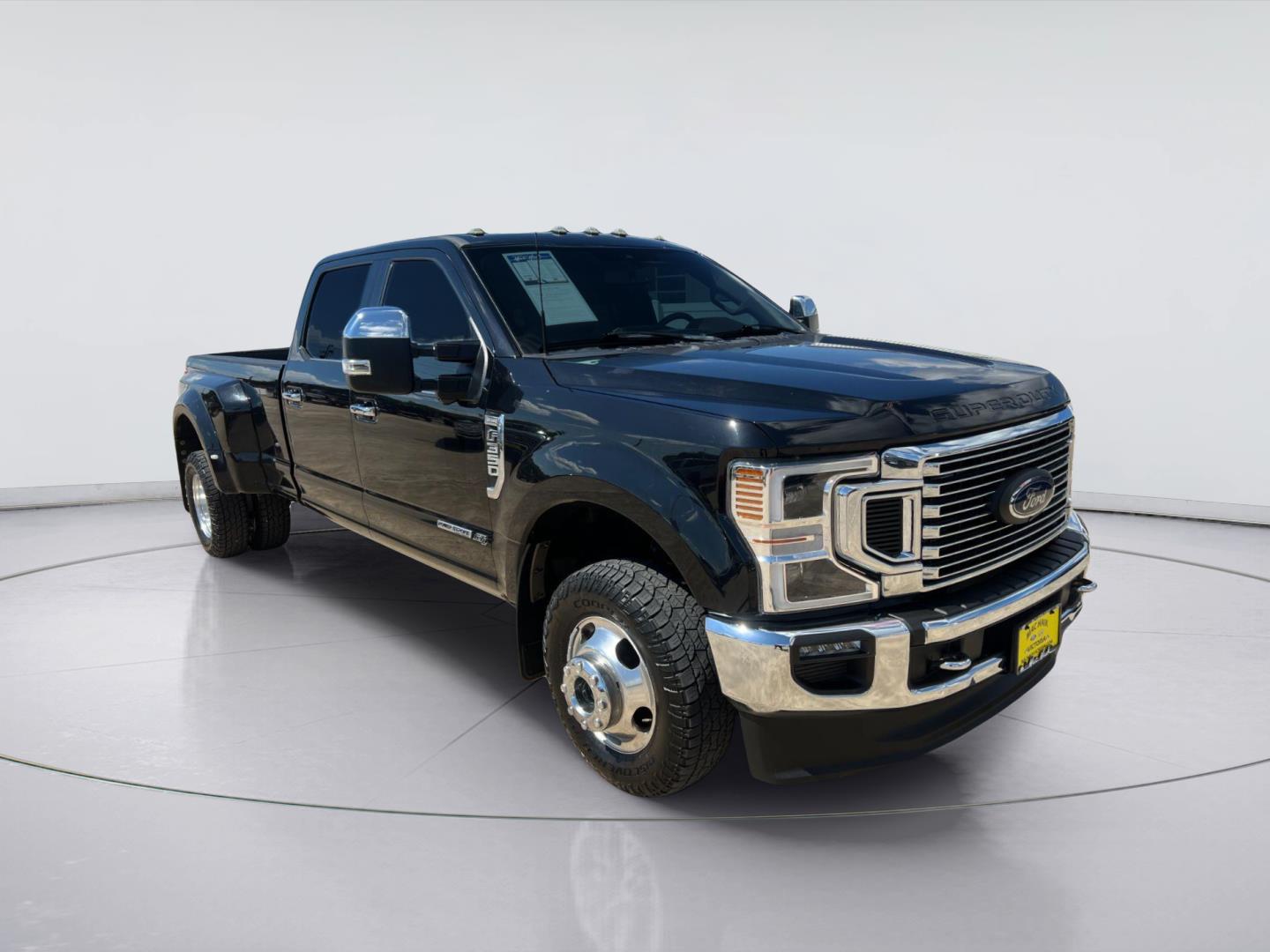 Agate Black 2022 Ford F-350 Super Duty Pickup Truck Four-Wheel Drive Automatic