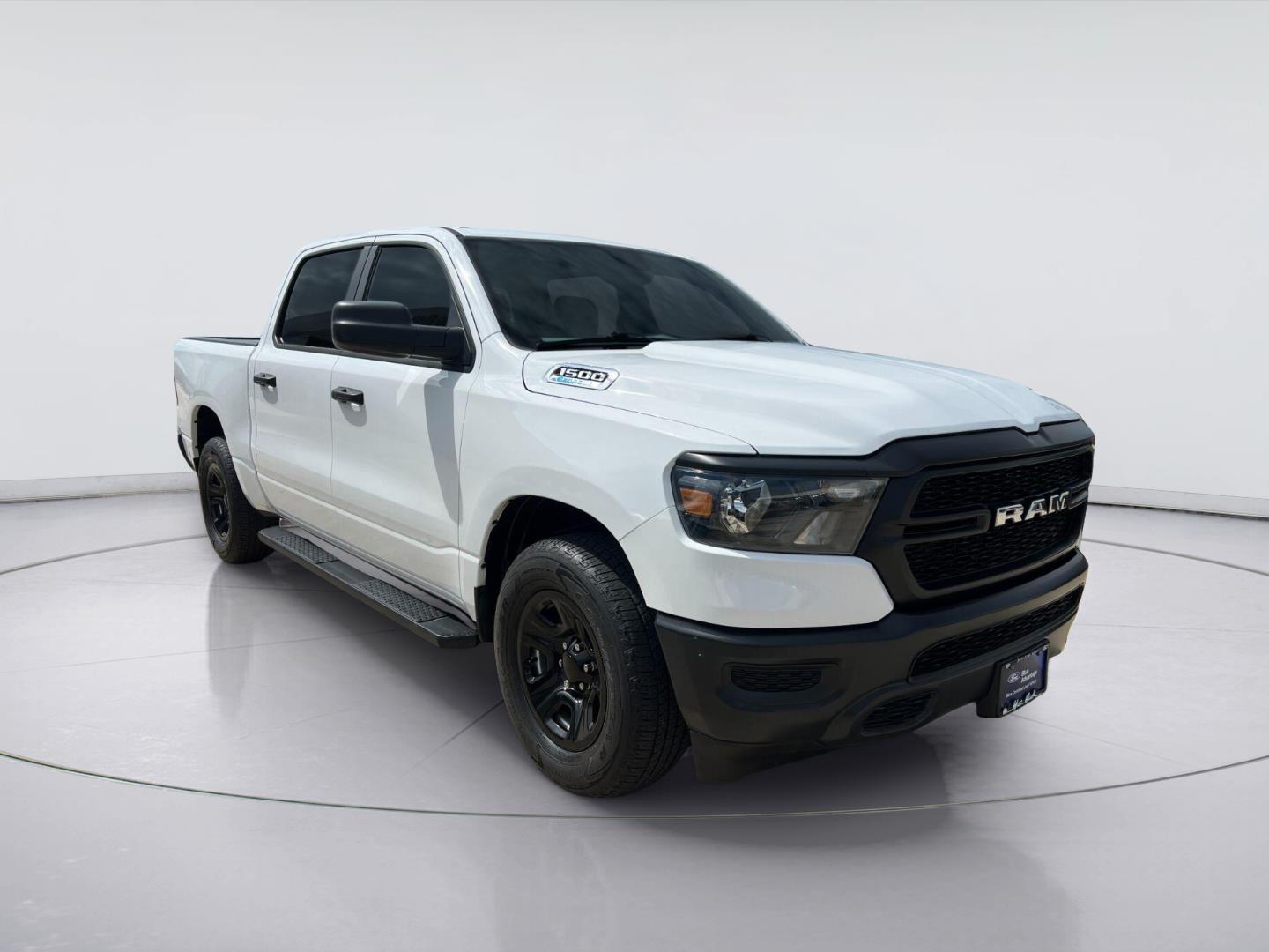 Bright White Clearcoat 2024 RAM 1500 Pickup Truck Four-Wheel Drive 8-Speed Automatic