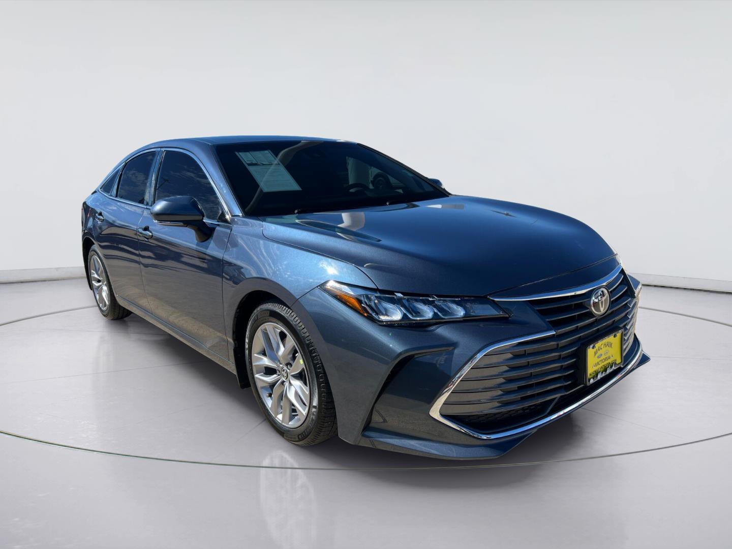 Harbor Gray Metallic 2022 Toyota Avalon Sedan Front-Wheel Drive Automatic