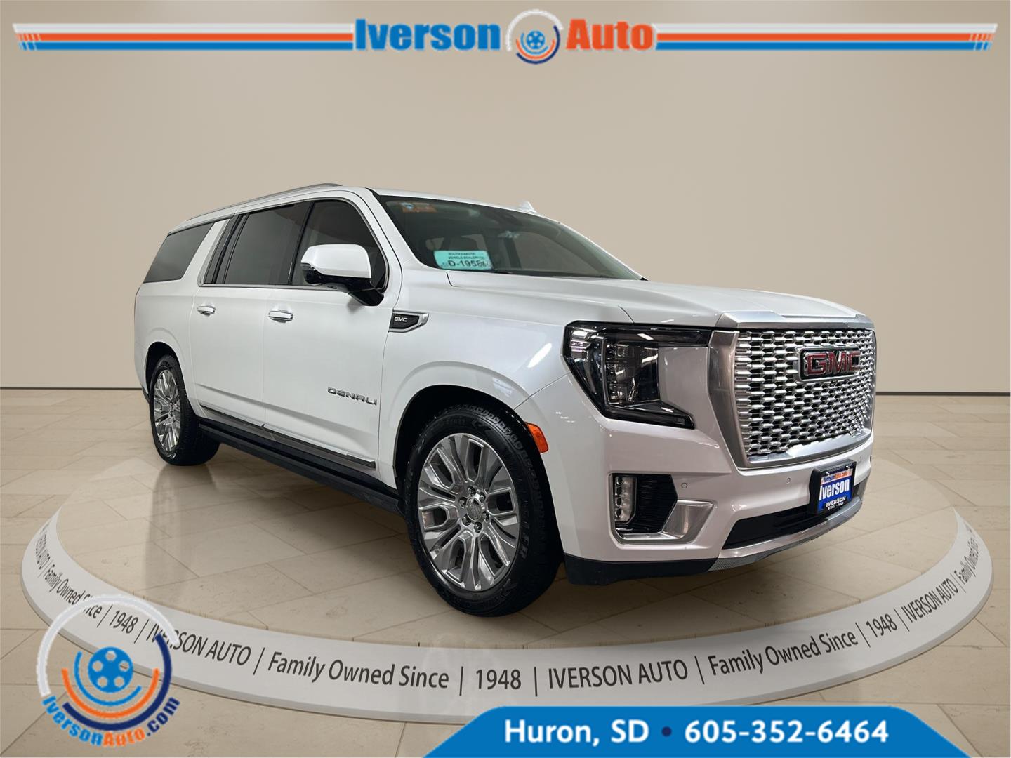  2022 GMC Yukon XL Denali 4WD   