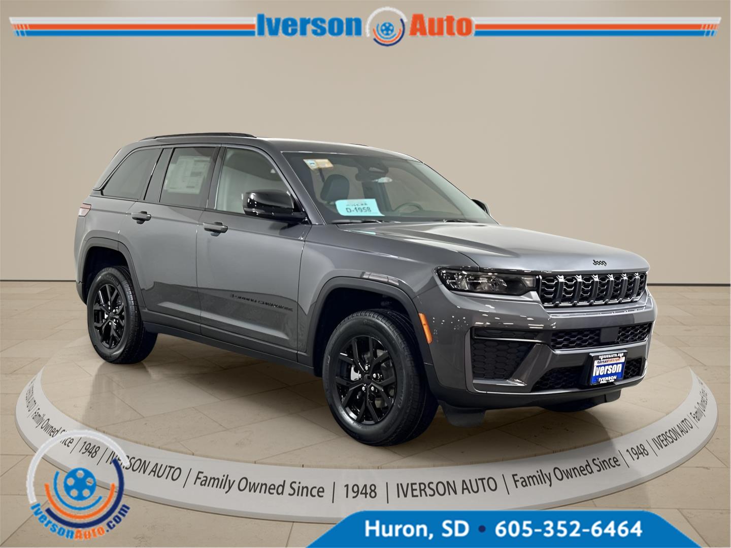 2026 Jeep Grand Cherokee Laredo Altitude