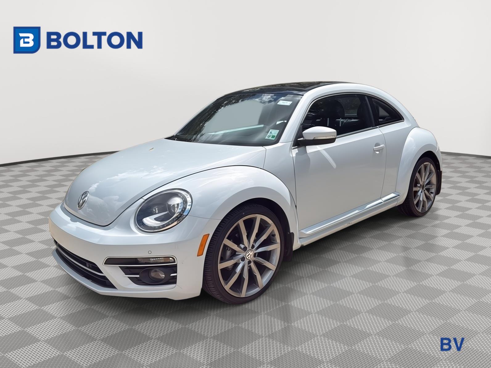 2018 Volkswagen Beetle 2.0T SE Hatchback FWD