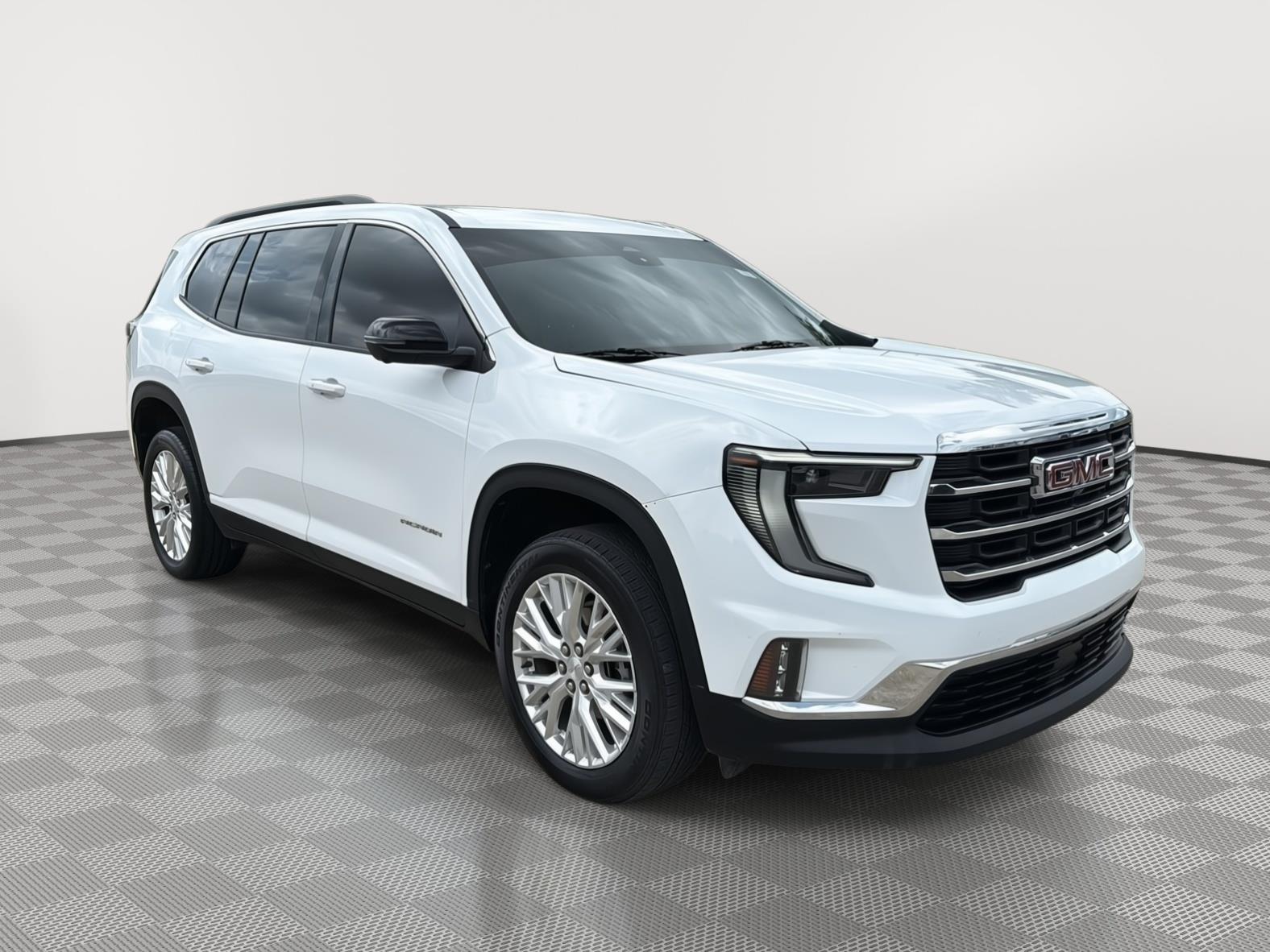 View vehicle photo 7