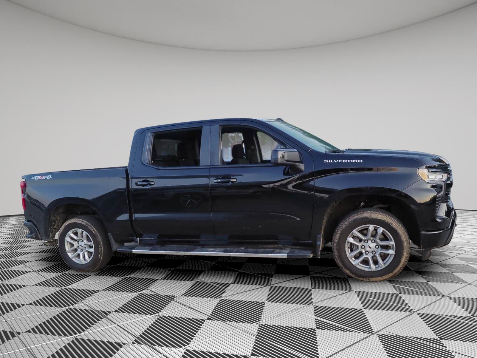 View vehicle photo 6