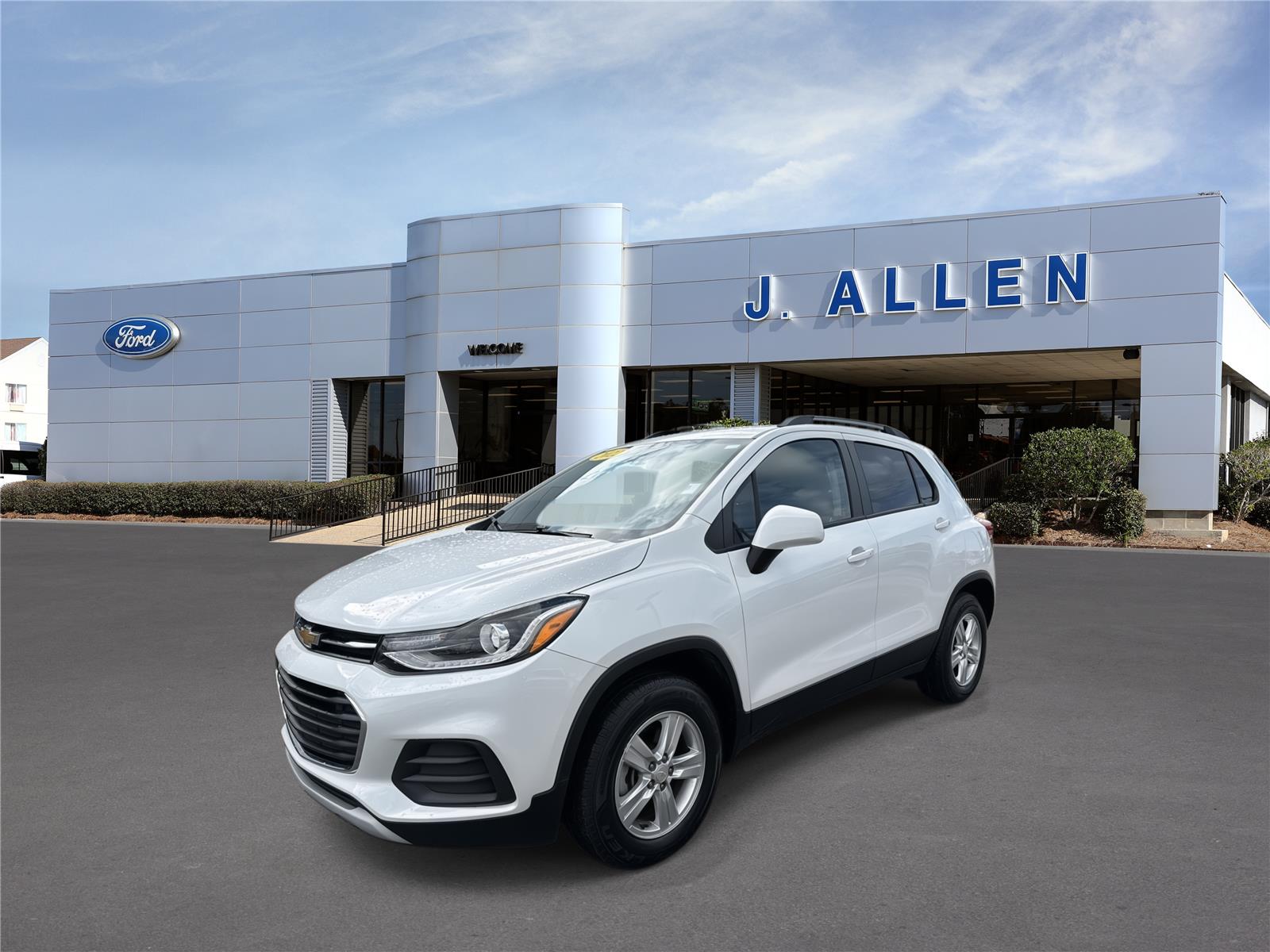 Summit White 2022 Chevrolet Trax SUV / Crossover All-Wheel Drive 6-Speed Automatic