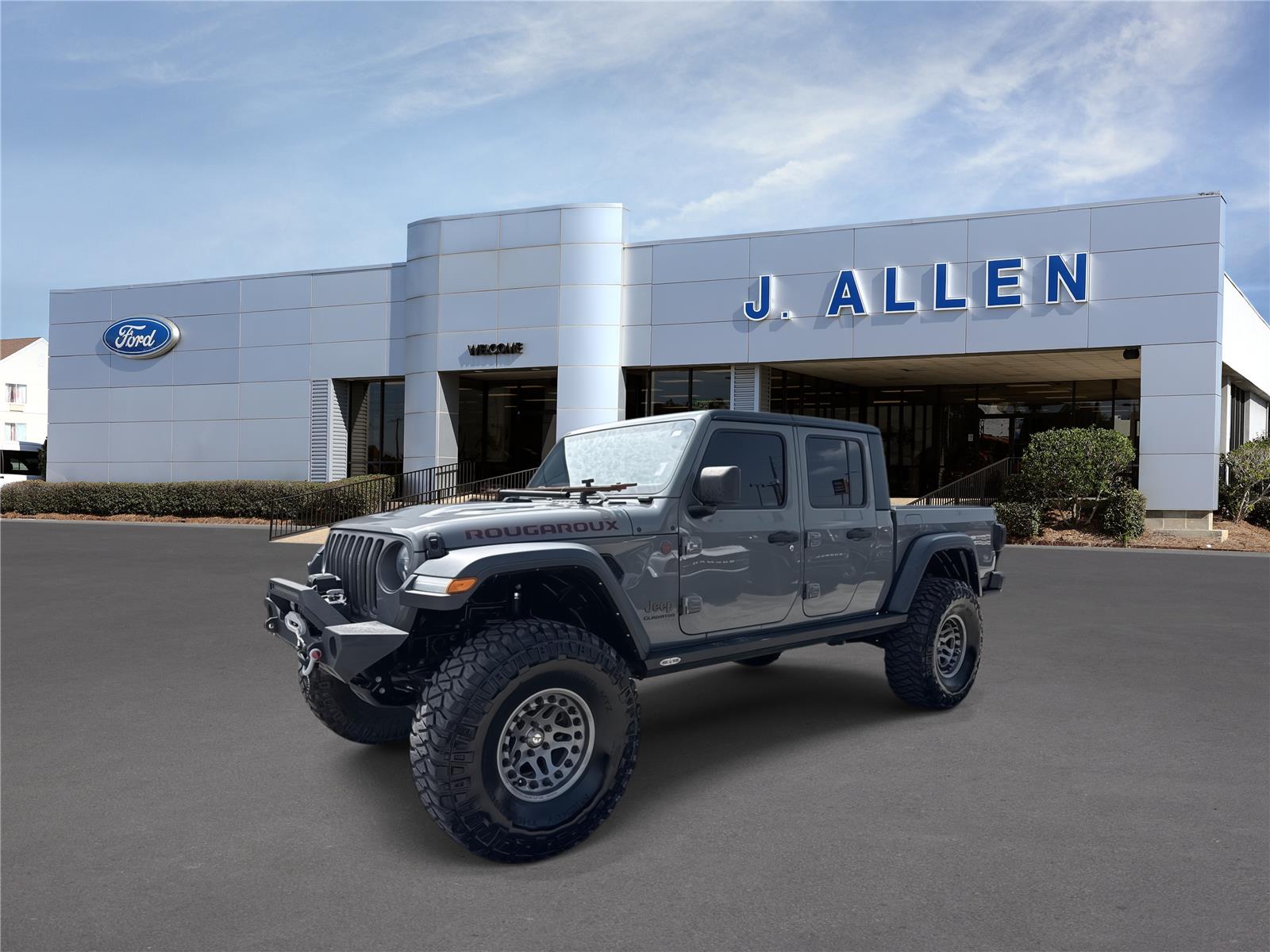 Sting-Gray Clearcoat 2021 Jeep Gladiator Pickup Truck Four-Wheel Drive 8-Speed Automatic